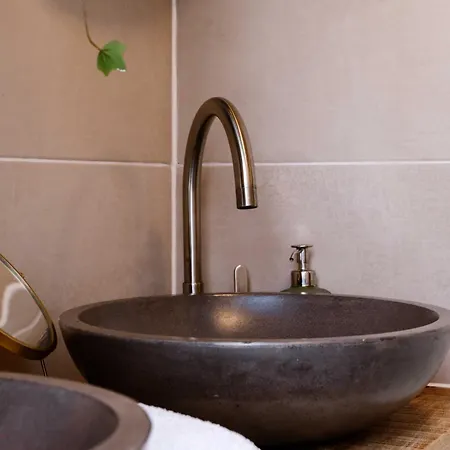 Crash'nstay - Atrium *